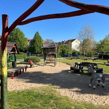 Fewo "Franzi" 5 Personen, Zentrale Lage, Parkplatz Dessau-Rosslau Eksteriør billede