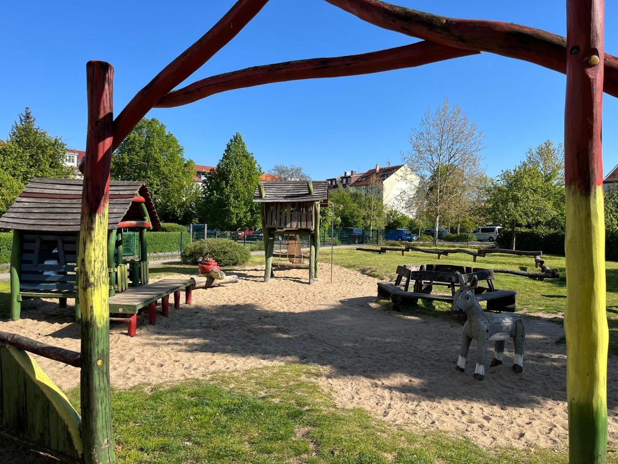 Fewo "Franzi" 5 Personen, Zentrale Lage, Parkplatz Dessau-Rosslau Eksteriør billede